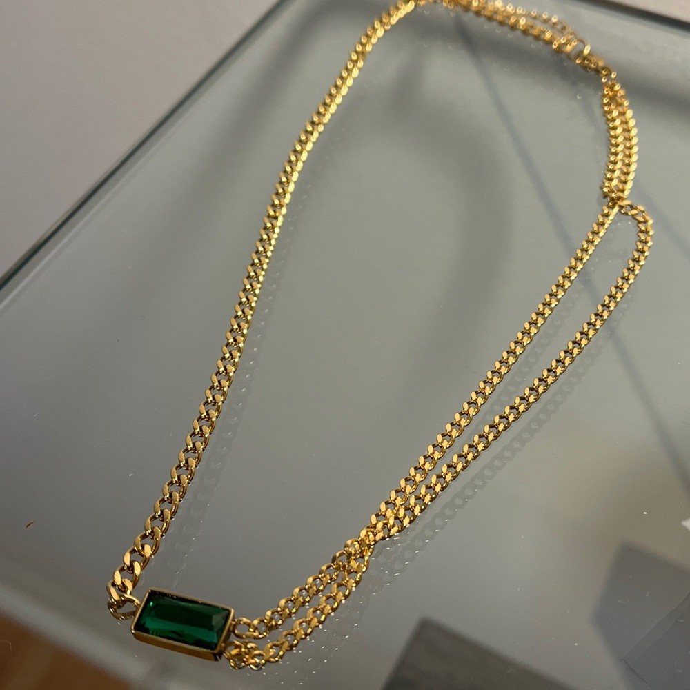 The Champion Necklace 18K Gold Plated Link Chain w Green gemstone - Picture 8 of 8